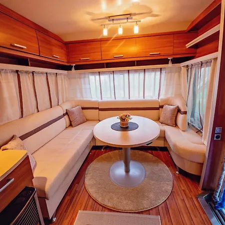 каравани Avi Iris фичоза וארנה