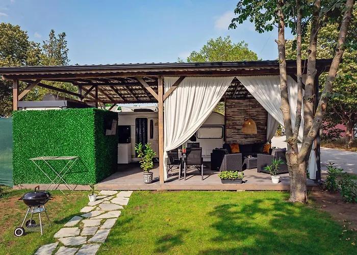 каравани Avi Iris фичоза * וארנה