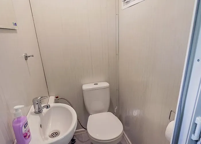 каравани Avi Iris фичоза * וארנה