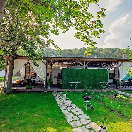 каравани Avi Iris фичоза וארנה