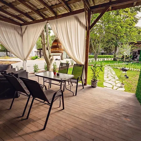 каравани Avi Iris фичоза אתר קמפינג