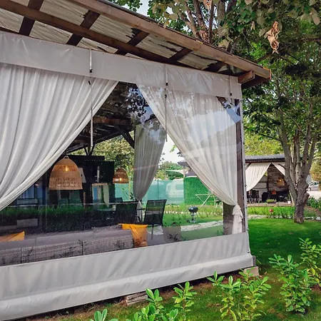 каравани Avi Iris фичоза Varna