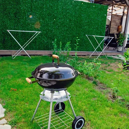 каравани Avi Iris фичоза Campingplads Varna