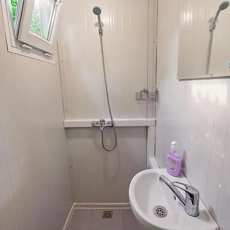 Campingplads каравани Avi Iris фичоза Varna