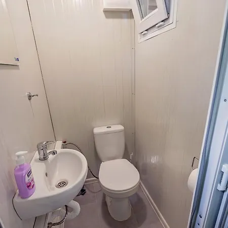 каравани Avi Iris фичоза * וארנה