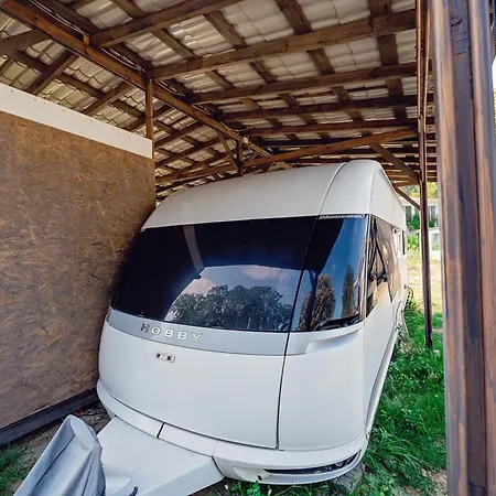 Campingplads каравани Avi Iris фичоза Varna