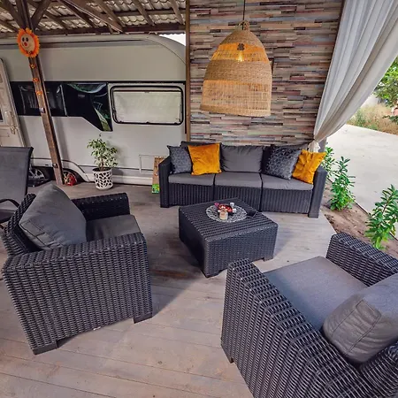 каравани Avi Iris фичоза Varna