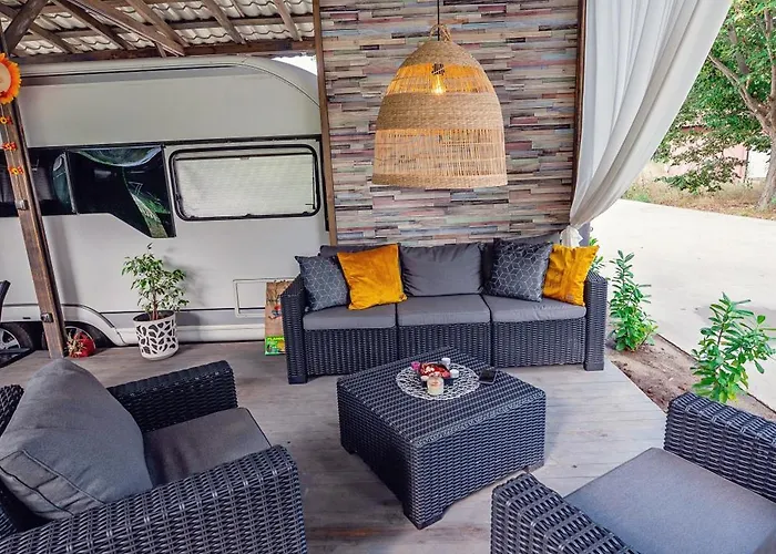 Campsite каравани Avi Iris фичоза Varna