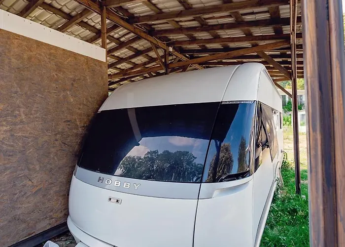 Campsite каравани Avi Iris фичоза Varna