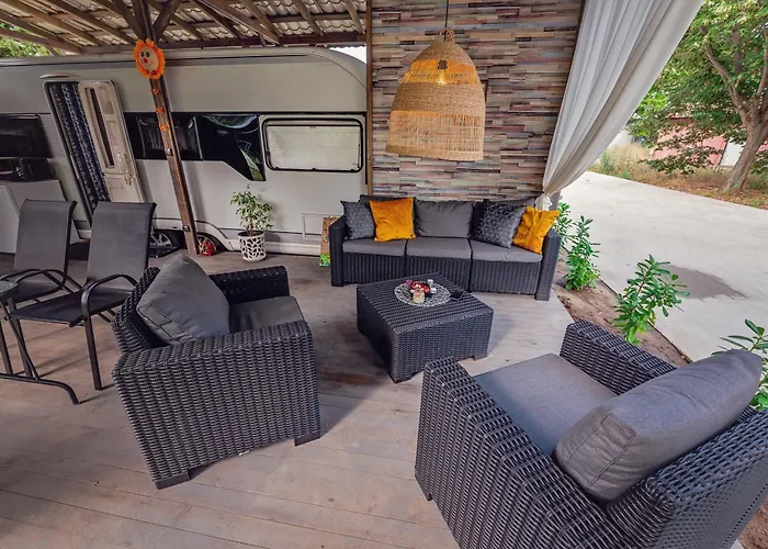 каравани Avi Iris фичоза Varna